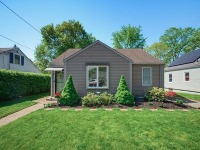 22 Hillcrest Ave