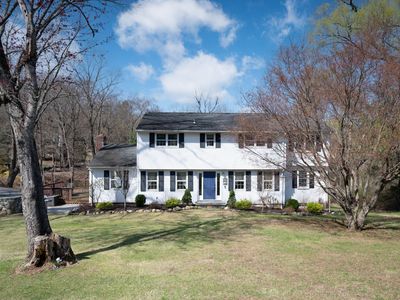 2 Greenview Rd