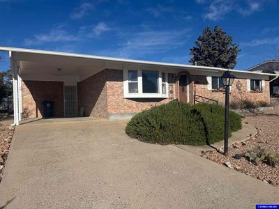 3205 N Ridge Crest Dr