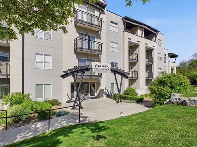 4340 S Highland Dr E #113