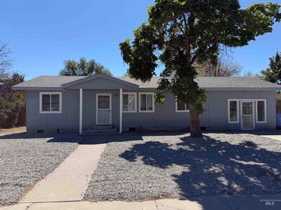 303 E Avenue J