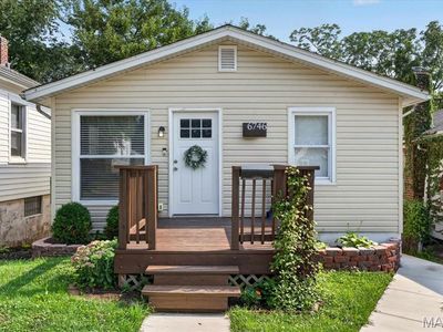 6746 Odell St