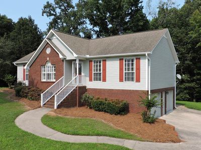 Property at 1223 Cinder Cir, Warrior, AL