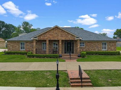 1413 Shawnee Trl