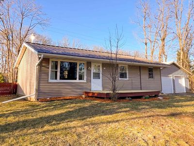 210 West PRAIRIE STREET