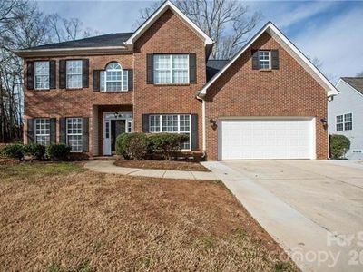 Property at 815 Knightsbridge Rd, Fort Mill, SC