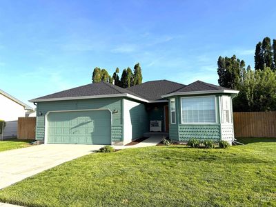 911 Sapphire Ct