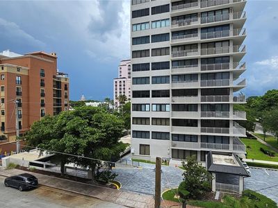 650 Coral Way APT 404