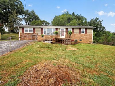 225 McFarland Dr