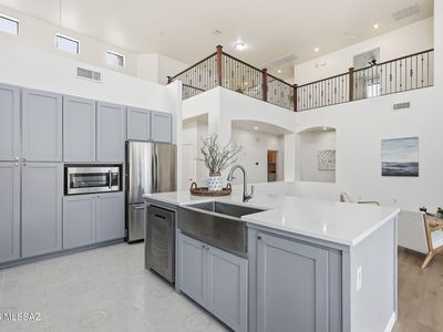 489 E Placita Boton