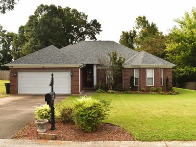309 Kingston Dr