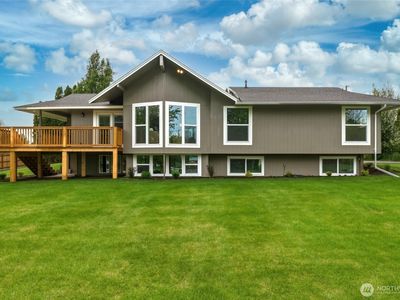 2242 S Wilbur