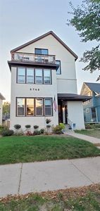 2748 Dupont Ave S