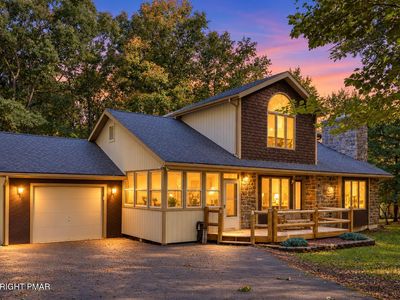 19 White Oak Dr