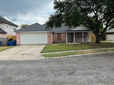 318 Long Point Dr