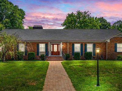 2321 Danbury Rd