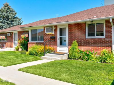 313 N 42nd Ave