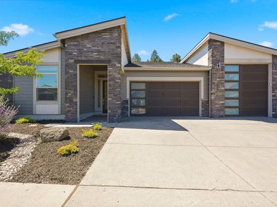 3083 NW Hidden Ridge Dr