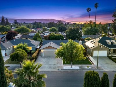 1051 Maraschino Dr