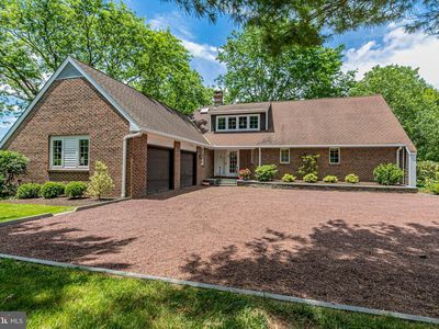48 Glen Dr