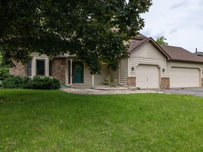 15813 Garden View Dr