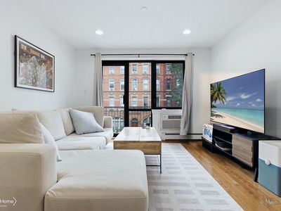 18 W 129th St APT 3A