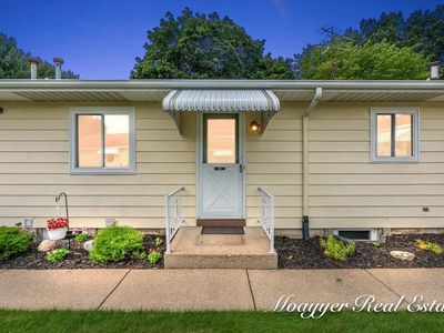 5895 Leisure South Dr SE