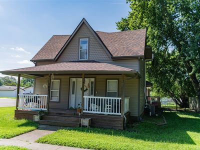 302 W Marion St