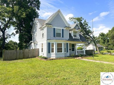 401 E McPherson St