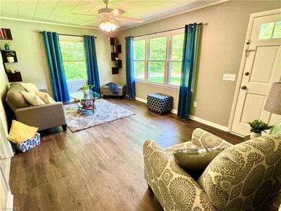 964 Mountain View Rd