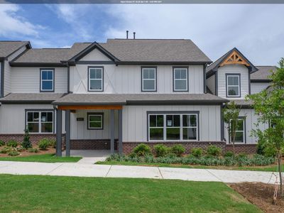 1019 Grand River Blvd W