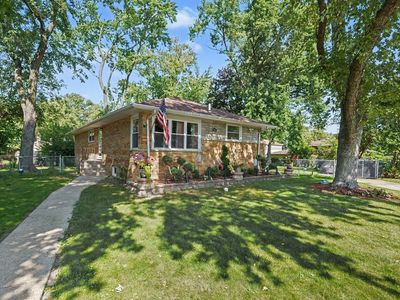 908 E 159th Pl