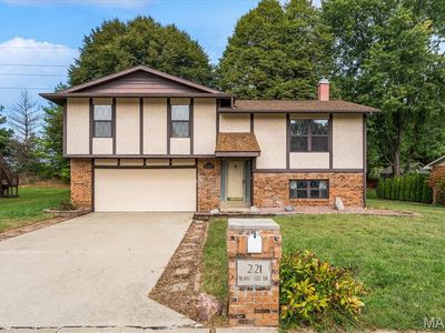 Property at 221 Blanc Lee Dr, Swansea, IL