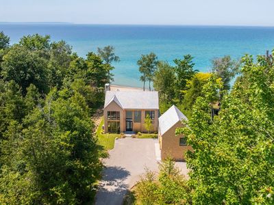 6987 N Manitou Trl