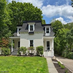 58 Ridgeway Ave