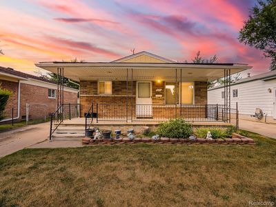 3251 Tyler Ave