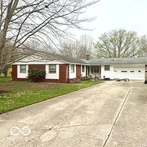 1213 N Lake Vista Dr