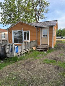 2001 N Ketelle Dr NE