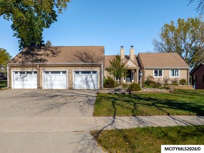 1000 Briarstone Dr