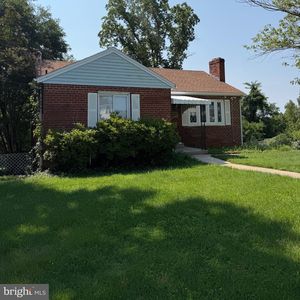 Property at 1729 Iverson St, Oxon Hill, MD