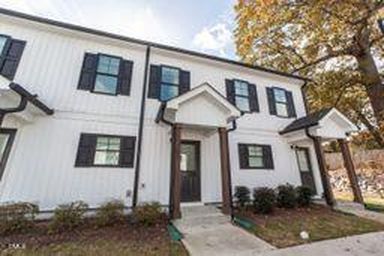 262 Raleigh St