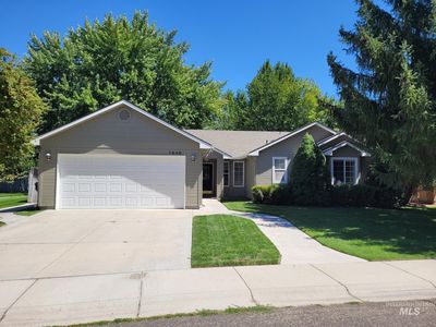 1948 E Laurelwood Dr