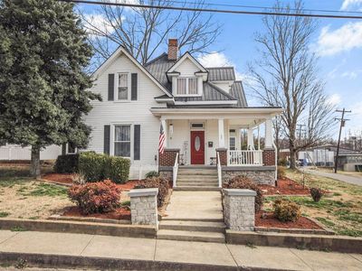 200 N 4th St