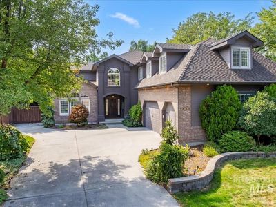 2633 S Swallowtail Ln