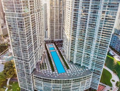 495 Brickell Ave APT 4208
