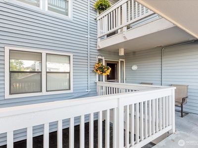 651 SE Bayshore Drive #C102