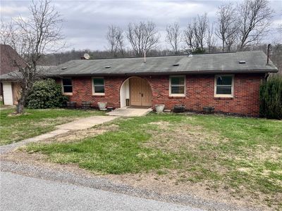 218 Locust St