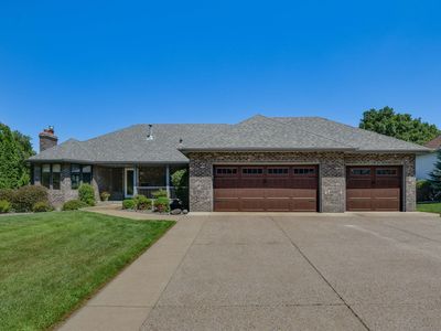 313 Wyndham Cir W