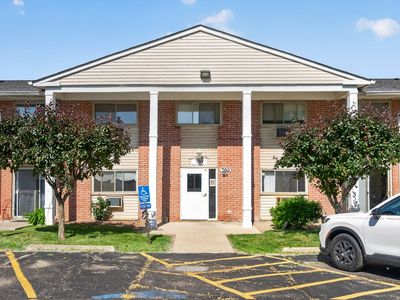 706 Marilyn Ave APT 204