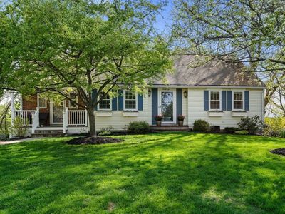 22 Crest Rd